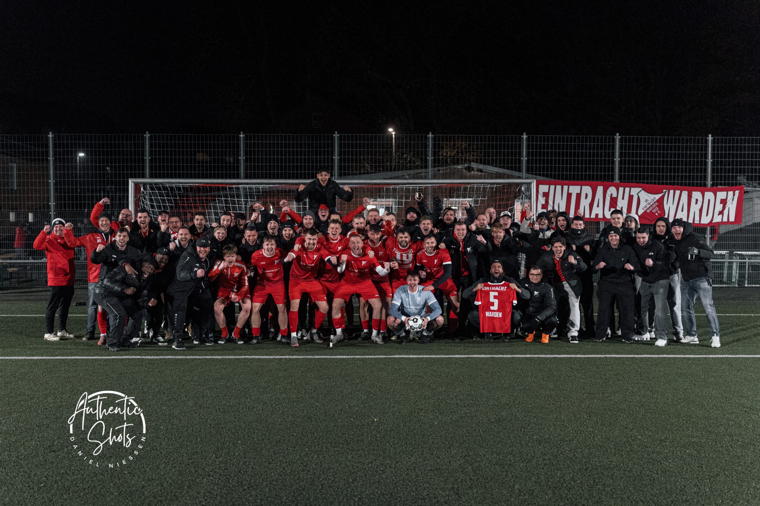 Historischer Pokalabend in Warden – Die Eintracht schlägt den Bezirksligisten Alemannia Mariadorf im Kreispokal dramatisch knapp.