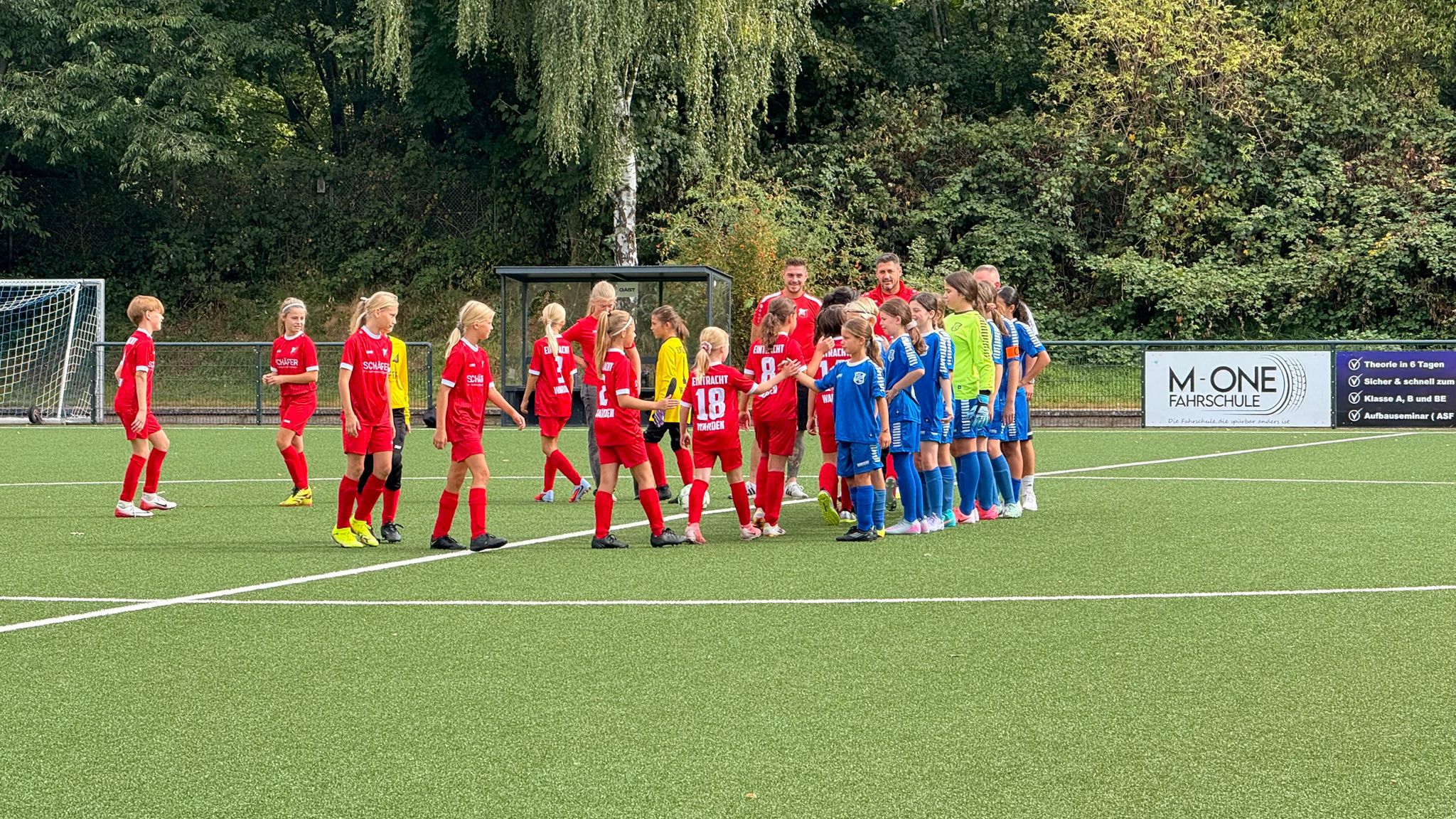 U13-Juniorinnen: Spannendes Freundschaftsspiel in Köln endet mit knapper Niederlage
