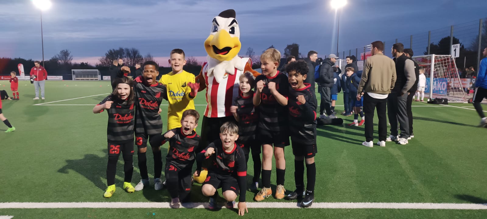 Beim Falken-Cup 2026 erfolgreich. U10-1 gewinnt das Turnier im Shootout!