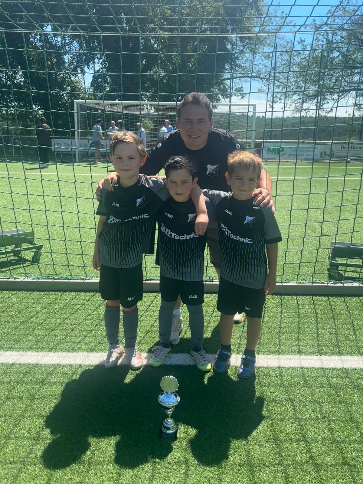 U6 holt den 3. Platz bei der Hitzeschlacht von Wenau